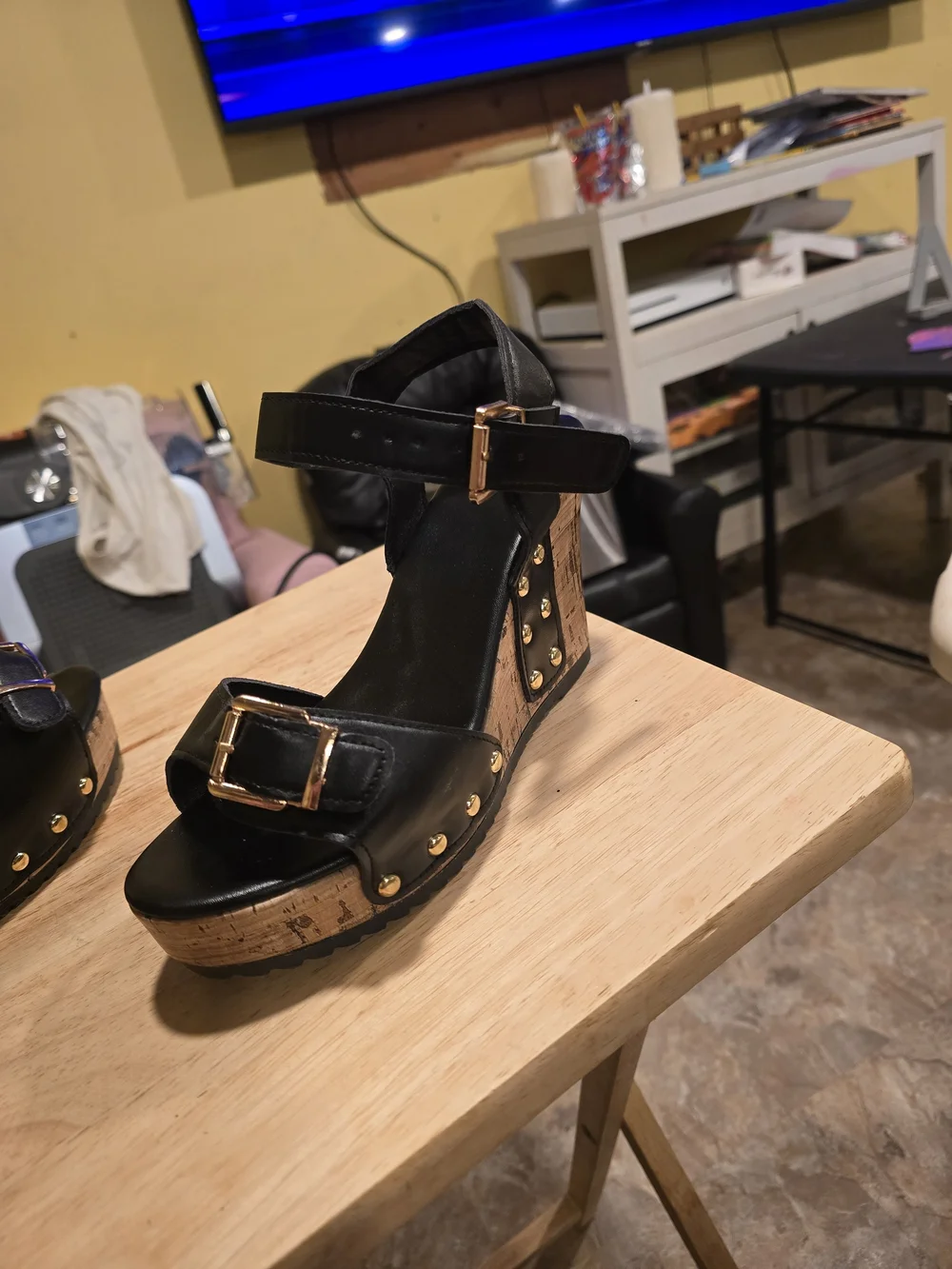 SHEIN chic black